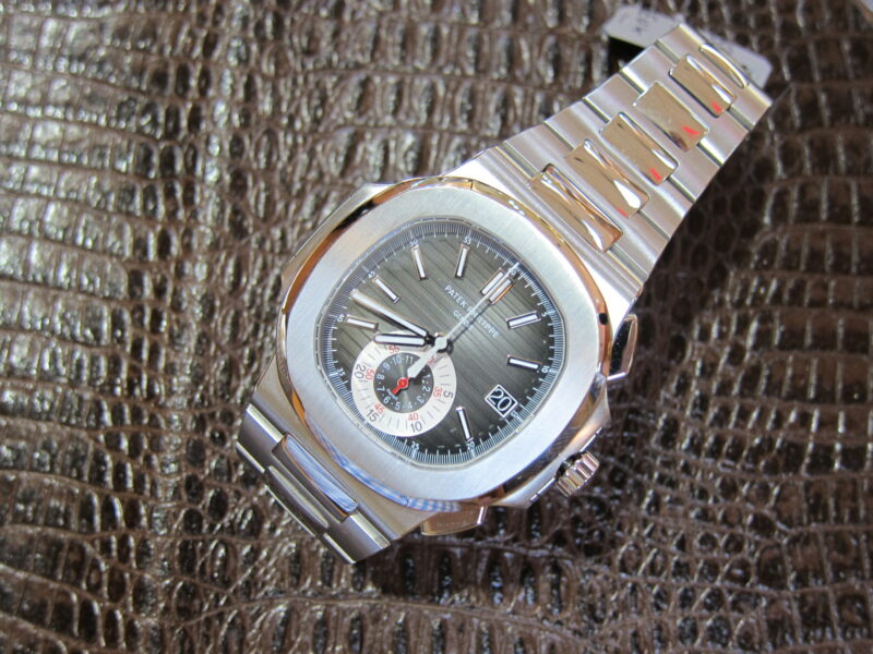 **SOLD**Patek Philippe Nautilus 5980 / 1a black dial Unworn