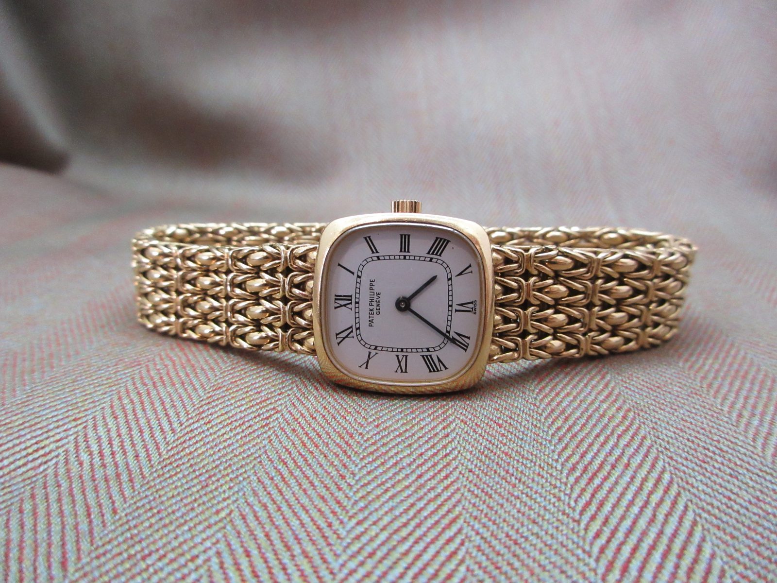 Patek Philippe Vintage Ladies Ellipse 18k 4459 - Image 6