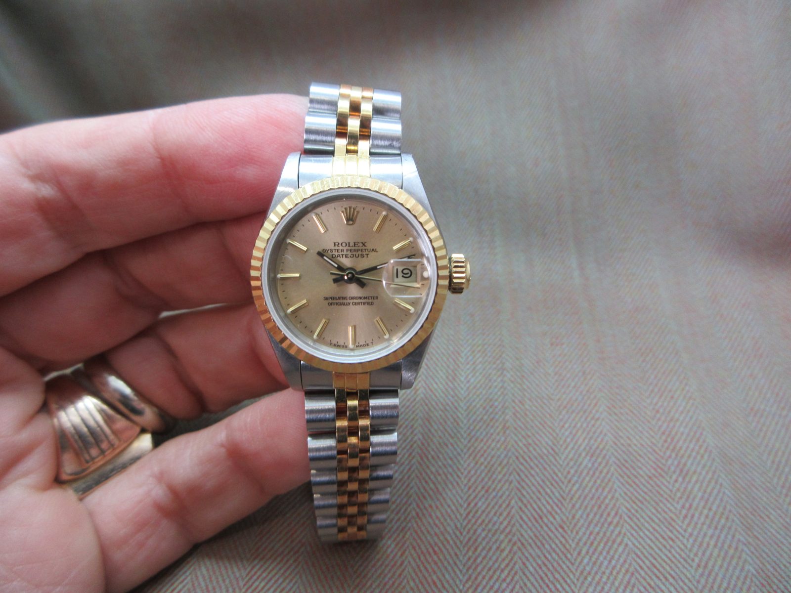 Rolex Datejust ladies 69173 Mint Condition - Image 11