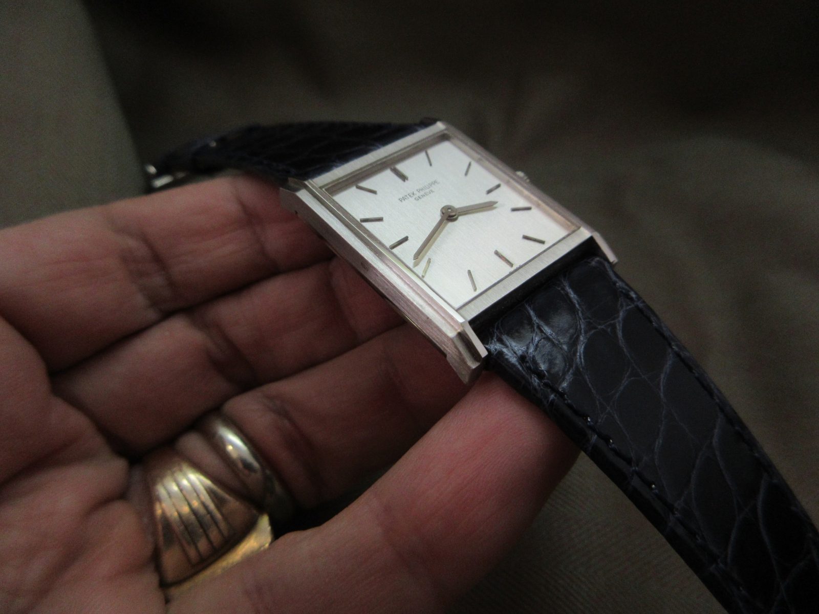 Patek Philippe Vintage 18k White Gold 3519 Mint Condition with Paper & Pouch - Image 3
