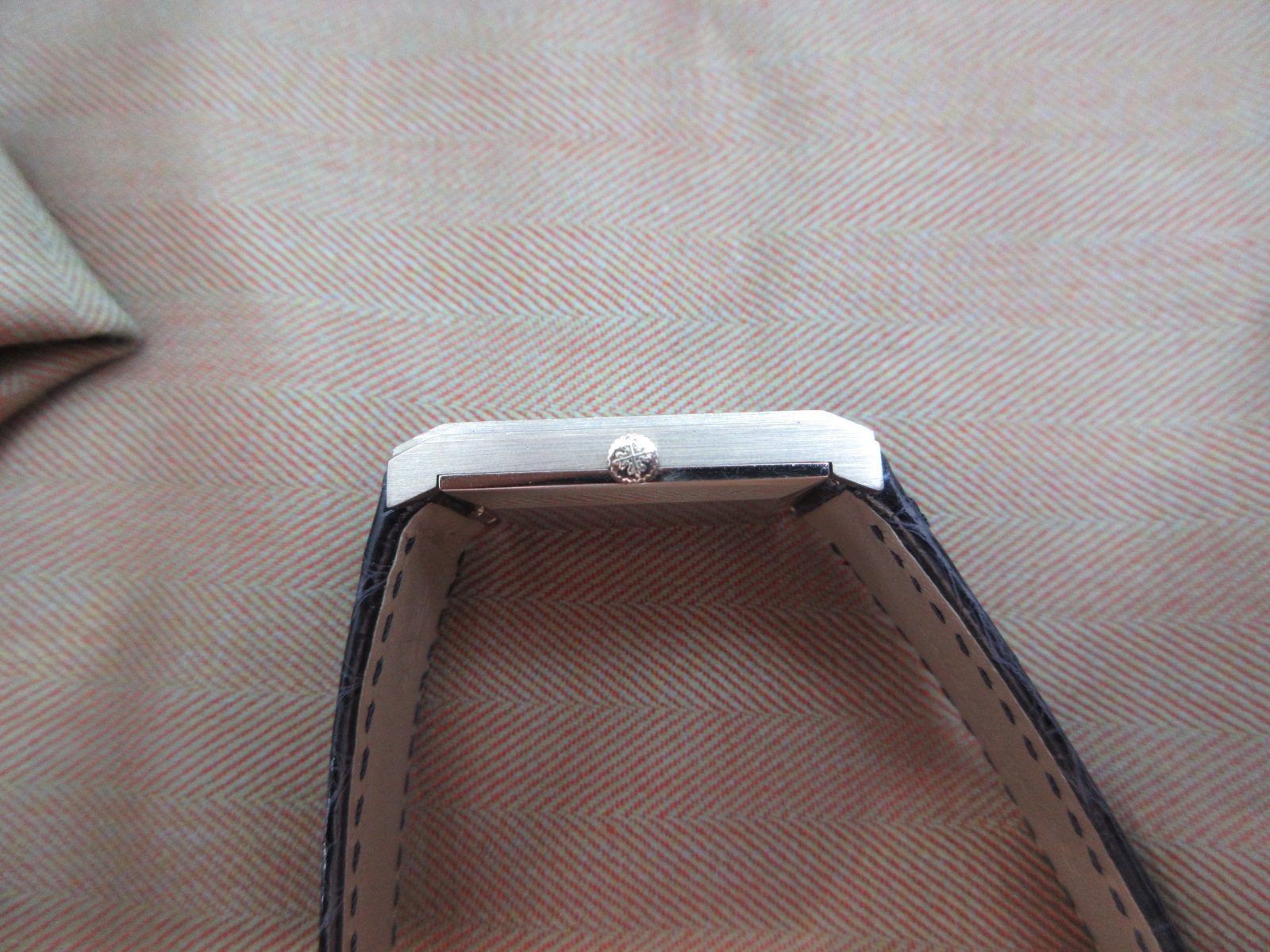 Patek Philippe Vintage 18k White Gold 3519 Mint Condition with Paper & Pouch - Image 7
