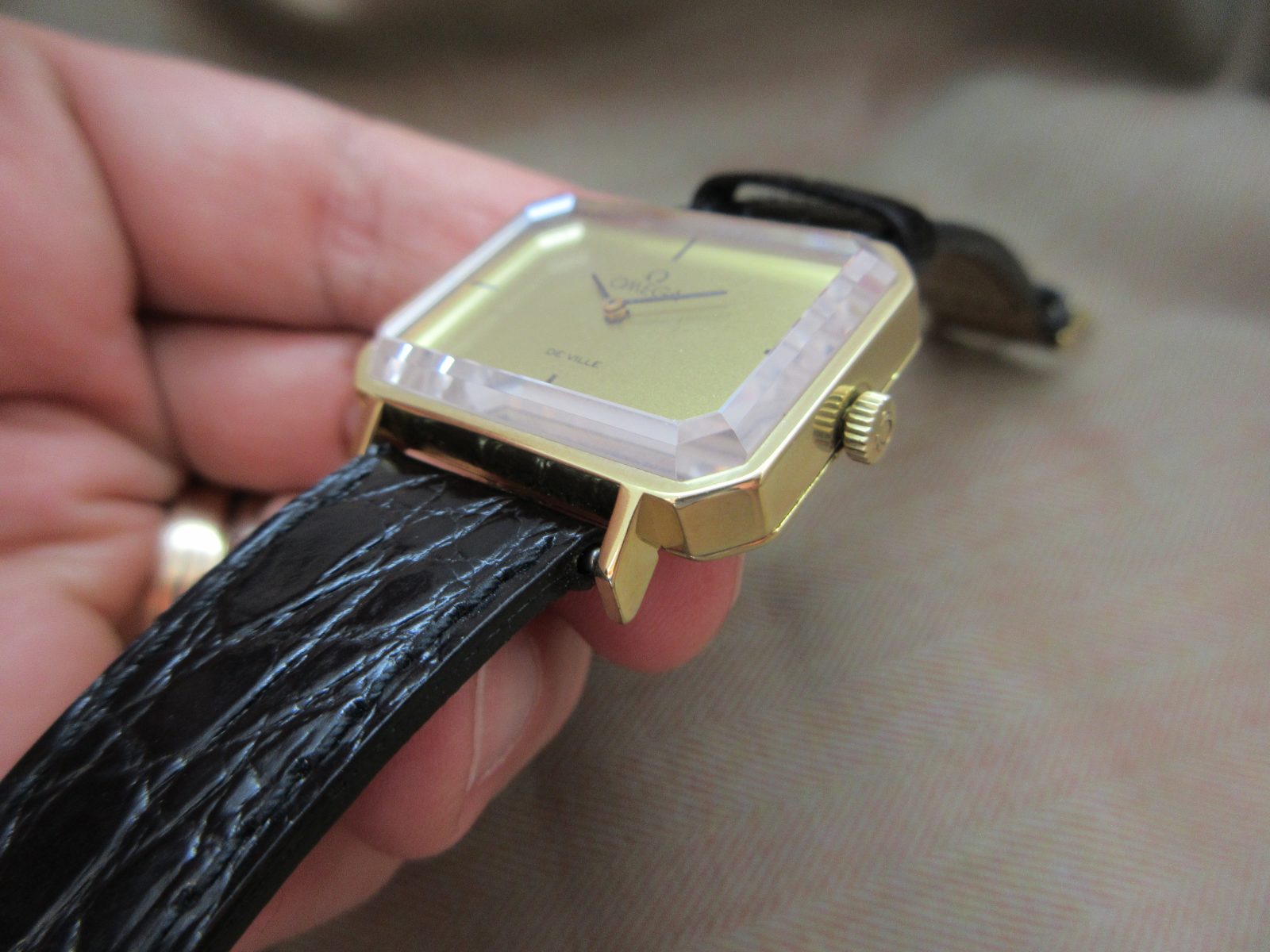 Omega Vintage De Ville 18k Andrew Grima with Original Box - Image 4