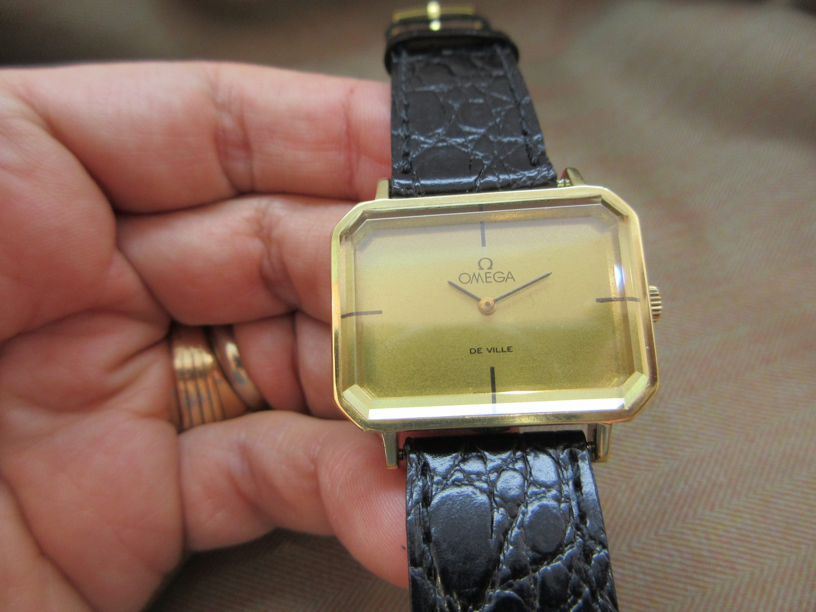 Omega Vintage De Ville 18k Andrew Grima with Original Box - Image 9