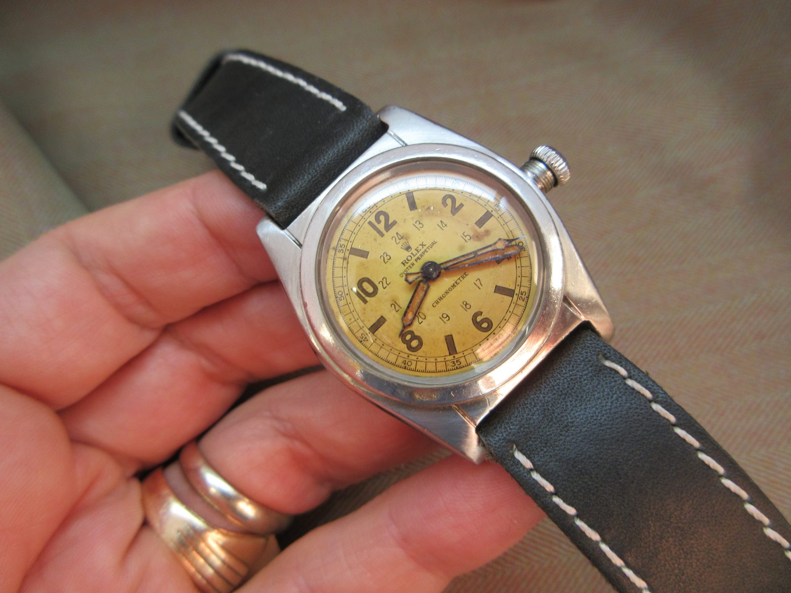 Rolex Vintage Steel Bubbleback 2940 Rare Salmon 24-Hour Dial