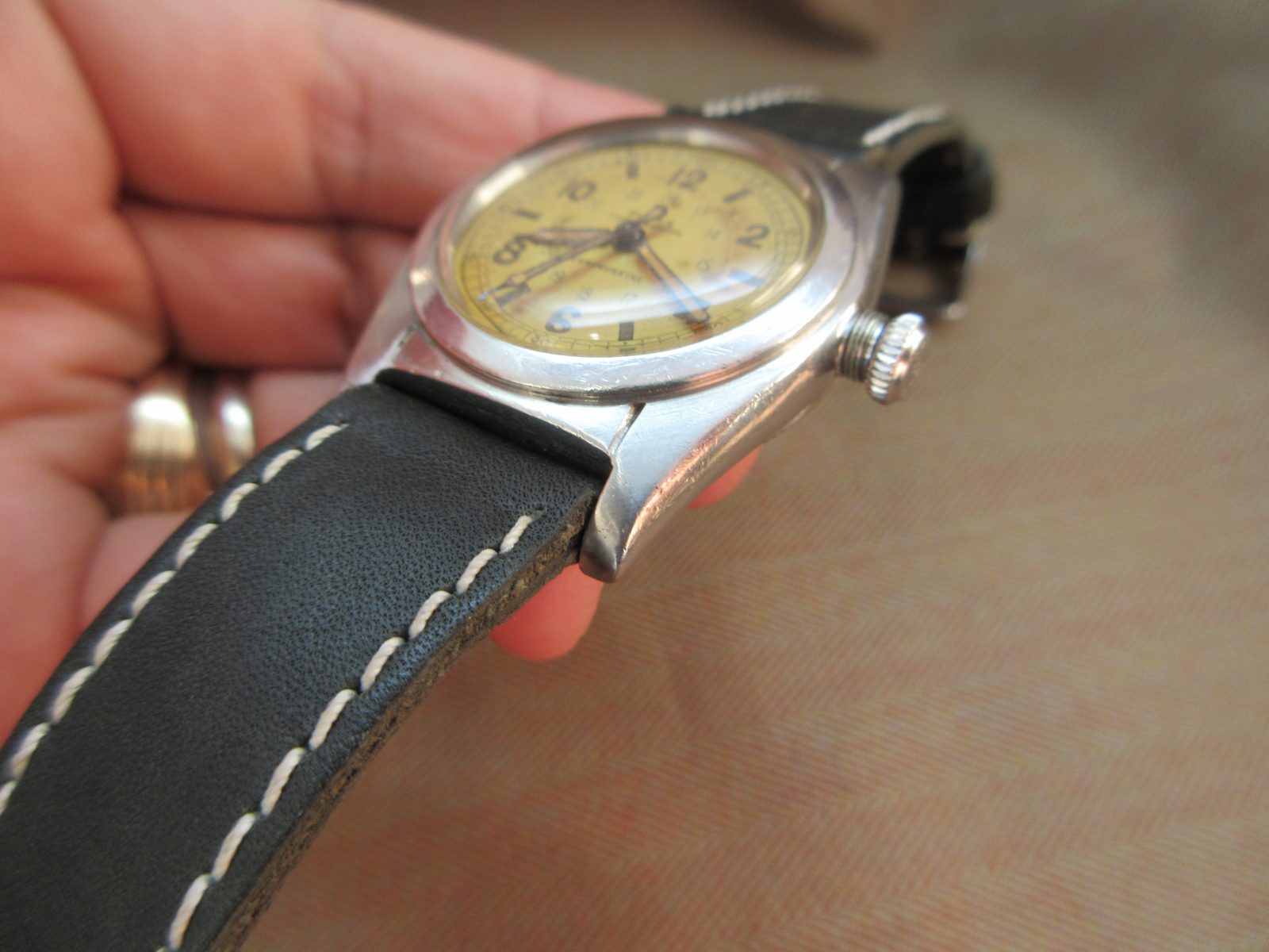 Rolex Vintage Steel Bubbleback 2940 Rare Salmon 24-Hour Dial - Image 5