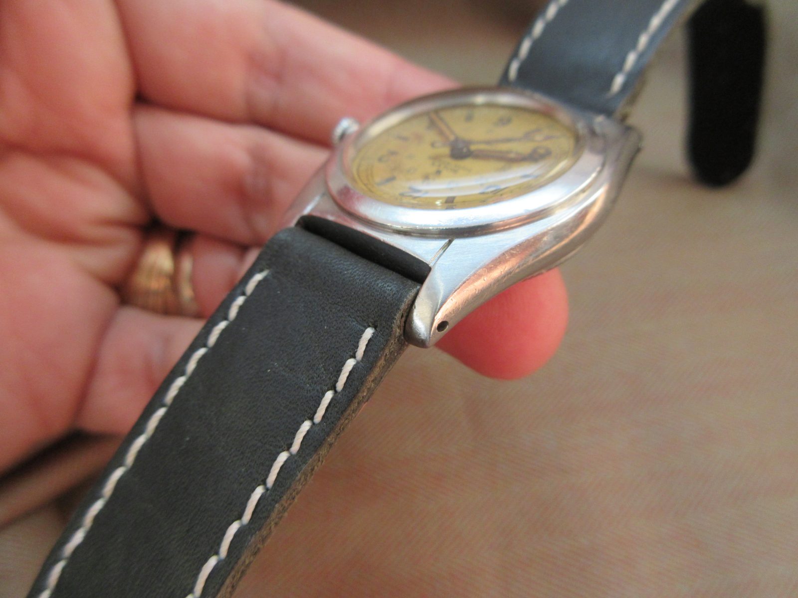 Rolex Vintage Steel Bubbleback 2940 Rare Salmon 24-Hour Dial - Image 6
