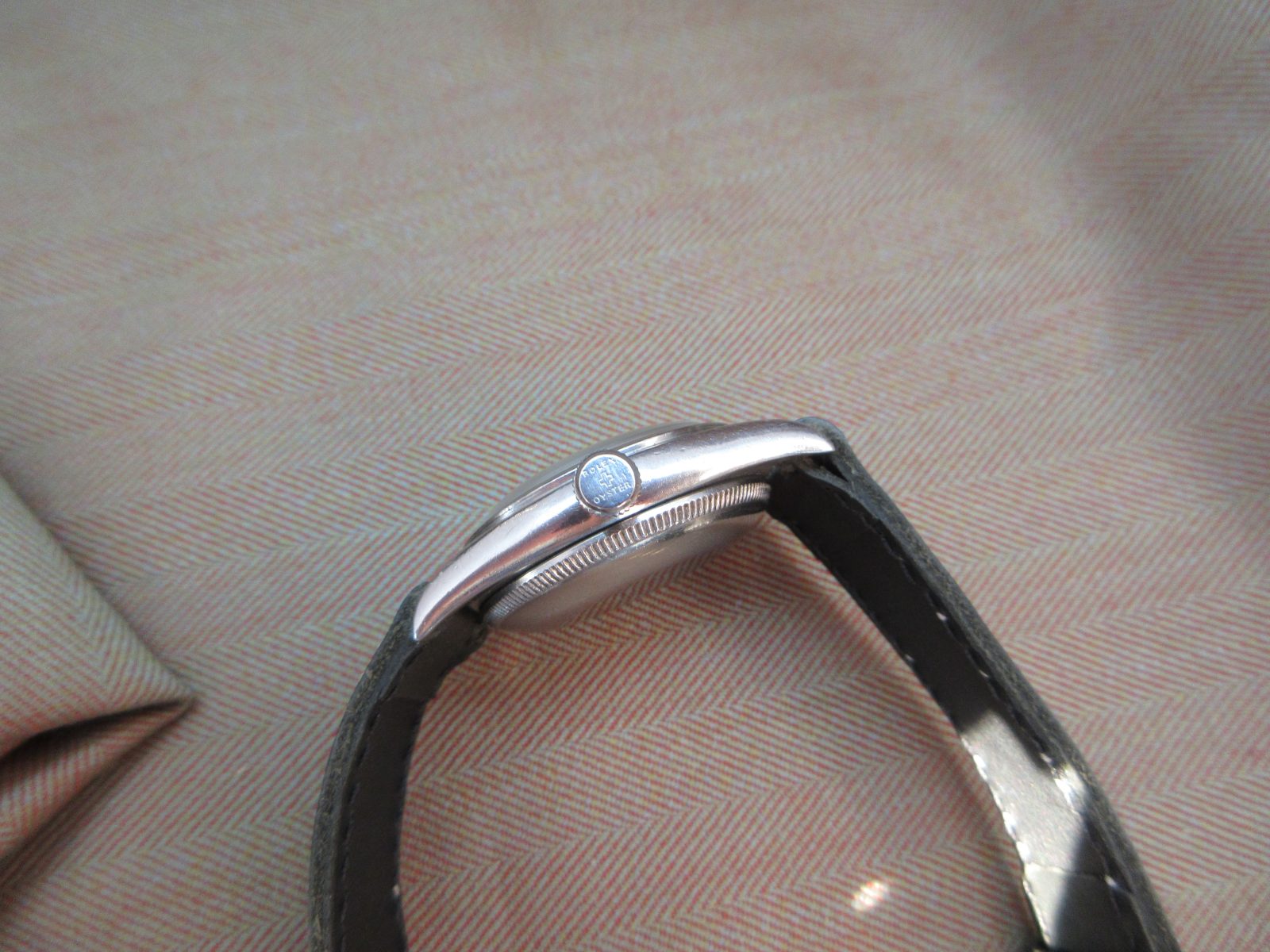 Rolex Vintage Steel Bubbleback 2940 Rare Salmon 24-Hour Dial - Image 8