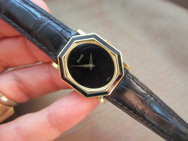 Piaget Vintage 18k Yellow Gold Onyx Dial & Onyx Inlay Bezel
