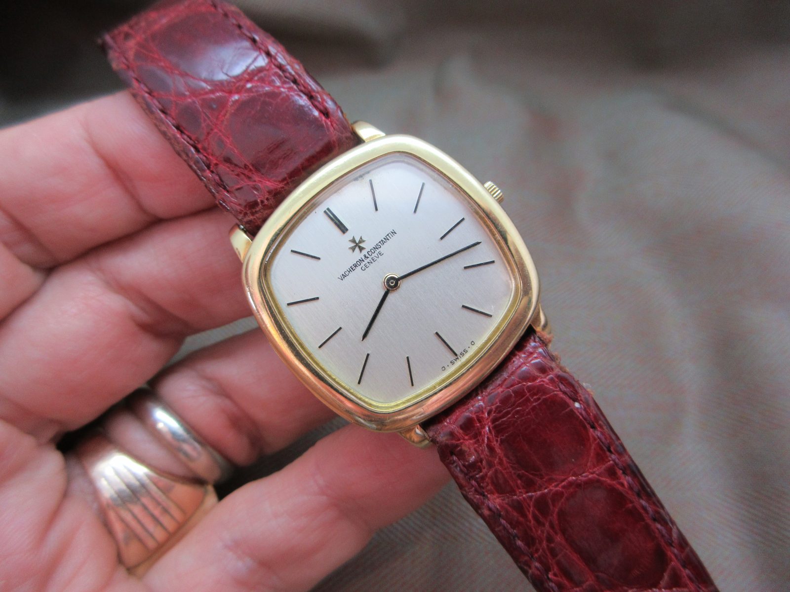 Vintage Vacheron Constantin 18k Yellow Gold TV Case 2098 - Image 2