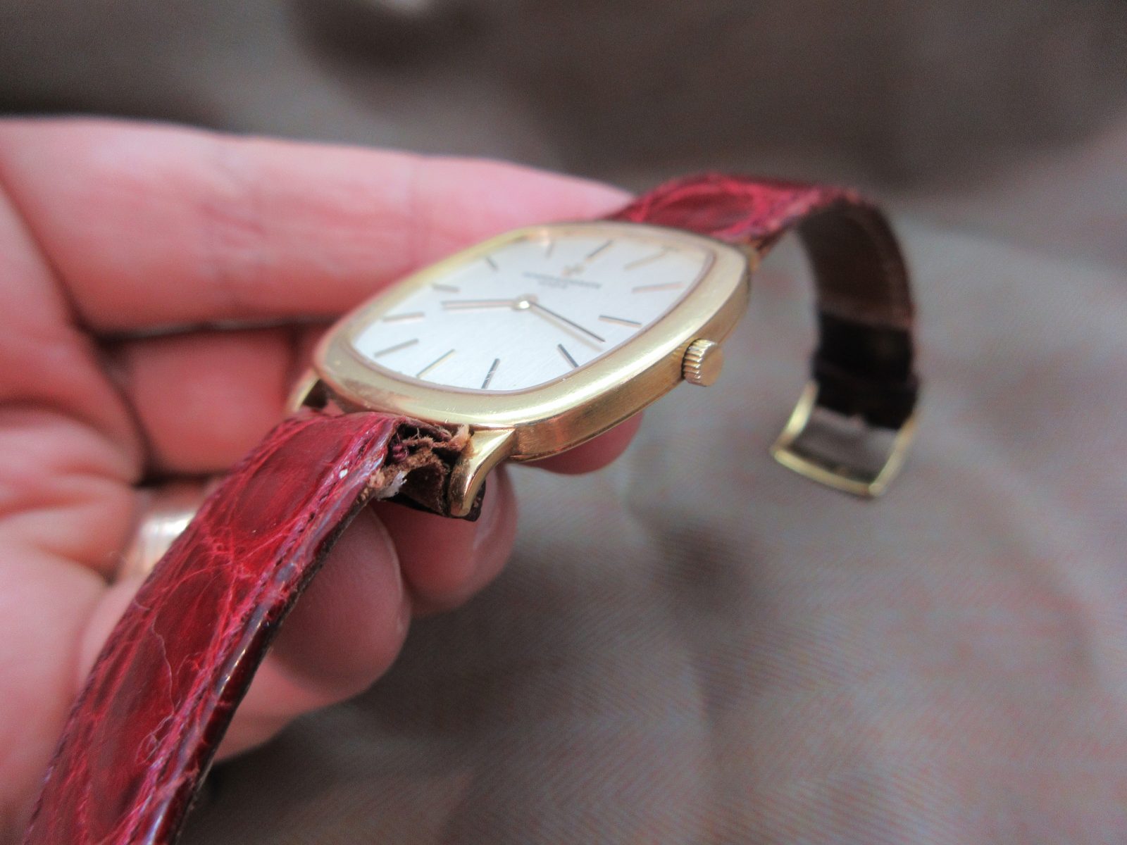 Vintage Vacheron Constantin 18k Yellow Gold TV Case 2098 - Image 4