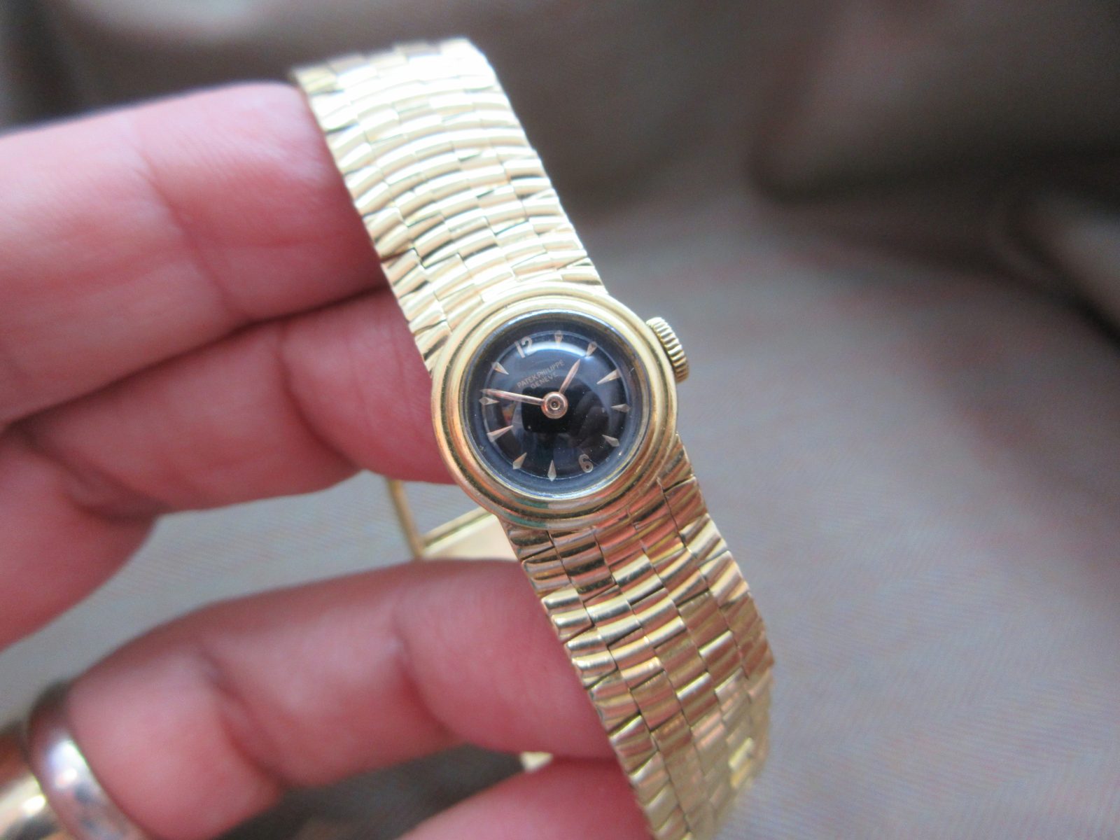 Patek Philippe Vintage 18k “Water-Drop” Bracelet Watch 60's - Image 2