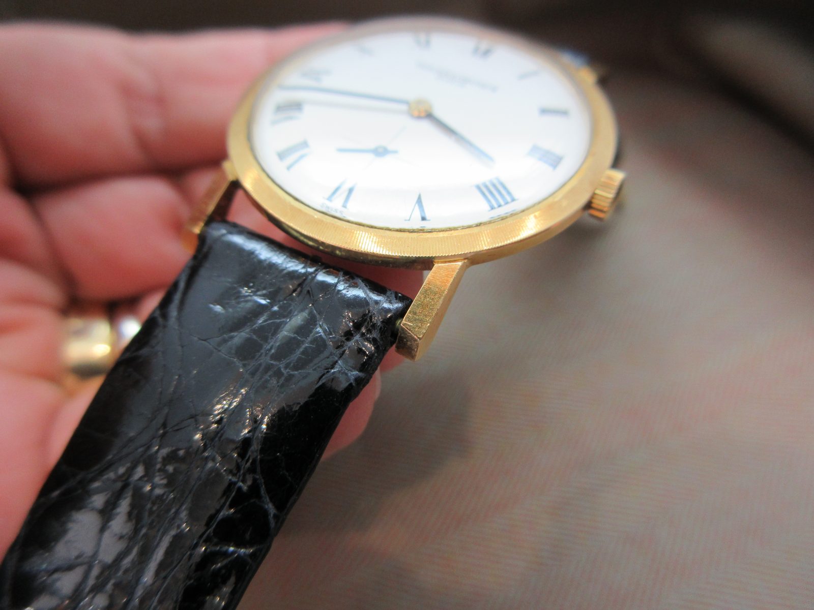 Vacheron Constantin Vintage 1960s 18k Ultra-Thin 6405 with Original Papers - Image 4