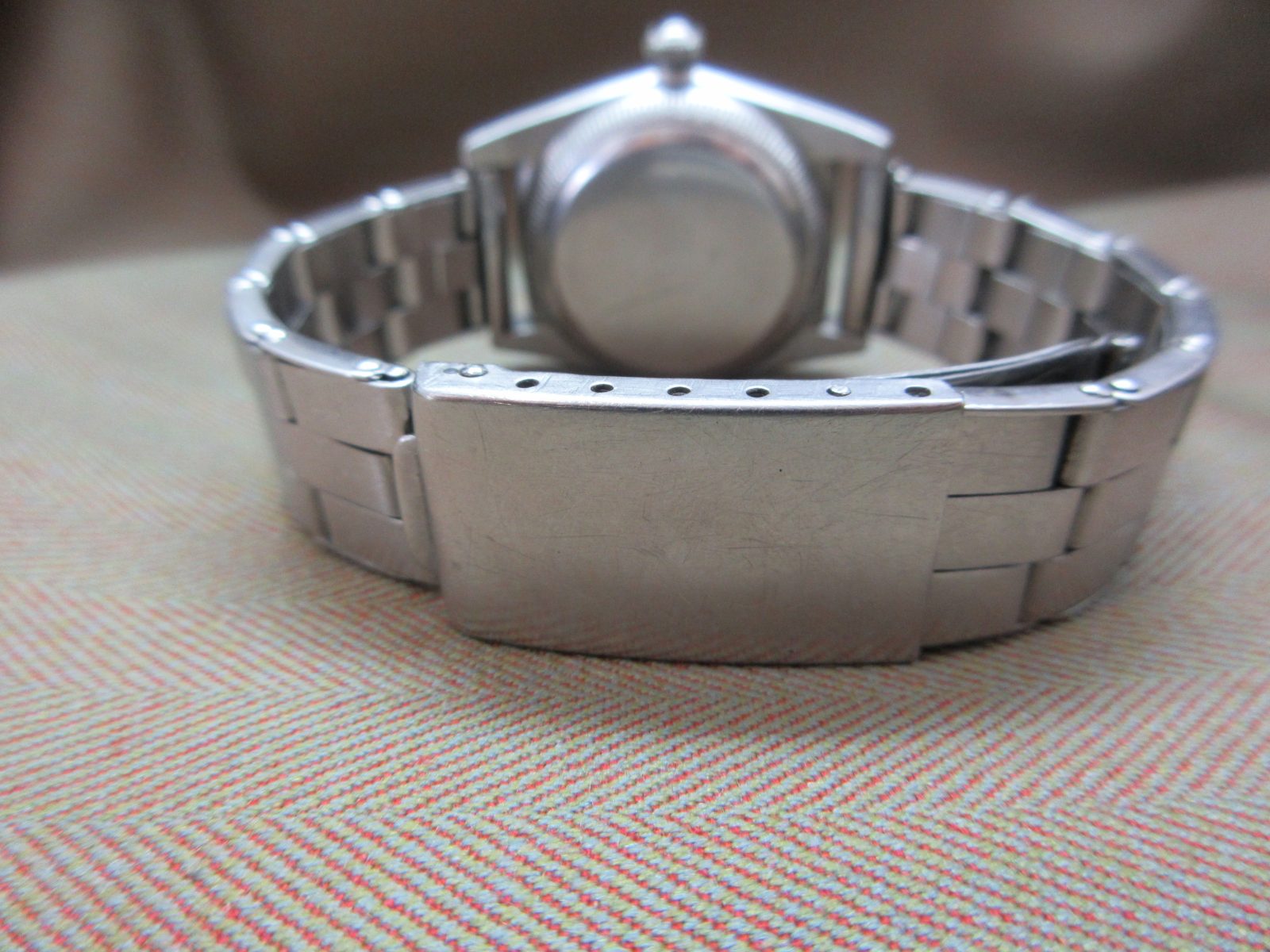 Rolex Vintage Bubbleback Radium Dial on Clement UK Expandable Bracelet, 1940s - Image 9