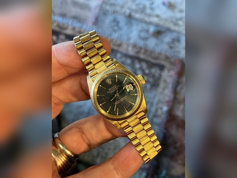 Rolex Vintage Ladies 18k President Non Quick Bark Finish with Black Tapestry Dial