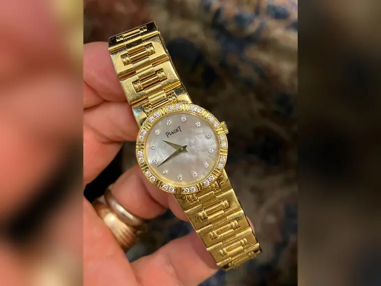 Piaget Vintage 18k  Dancer MOP Diamond Dial & Bezel with Outer Box & Paper 80564k81I33