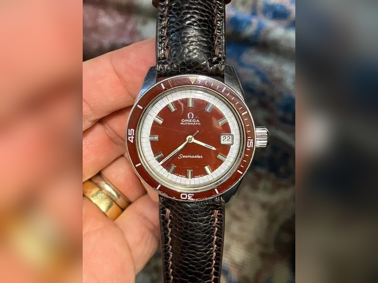 Omega Vintage Seamaster 166.062 Rare Burgundy Dial